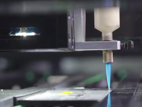 平板封裝中點(diǎn)膠機(jī)的應(yīng)用